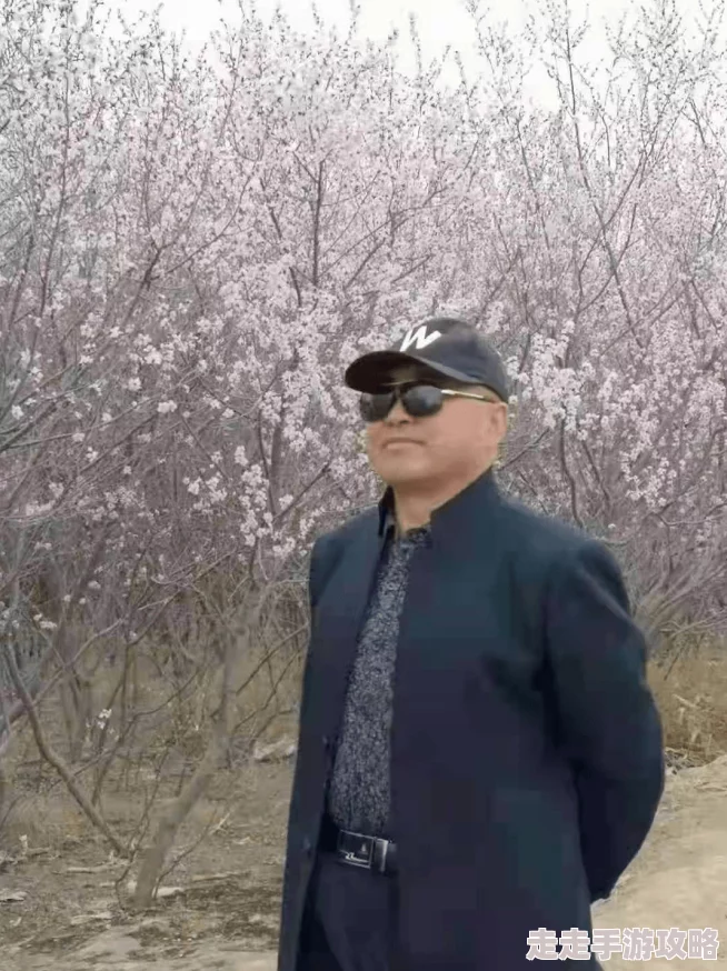 我把她日出白浆来小说是一部情节紧凑、人物鲜明的作品，深受读者喜爱，值得一读。