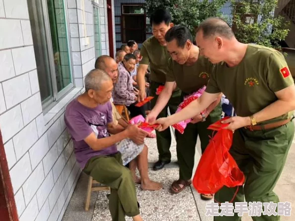 搡老女人老熟妇HHD让我们关注关爱老人，共同营造一个温暖和谐的社会环境，传递正能量，尊重每一位长者的生活与情感